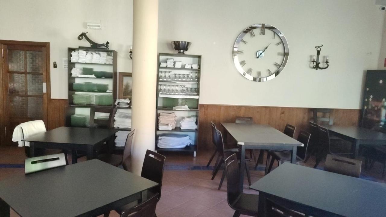 Hostal Restaurante Andra Rio Madera Kültér fotó
